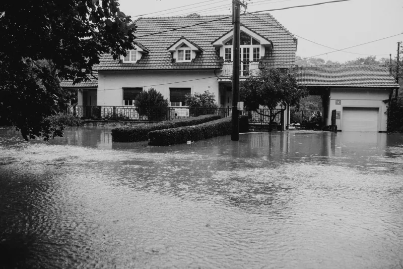 The Forecaster Who Got Everything Wrong — and Saved Thousands of Lives Doing It